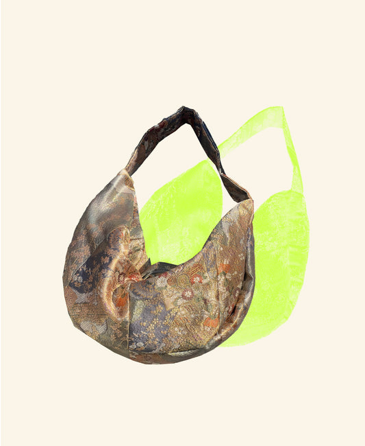 <FORTUNE COOKIE BAG (L) <pastel multi color with flowers pattern  >  Upcycled from silk obi