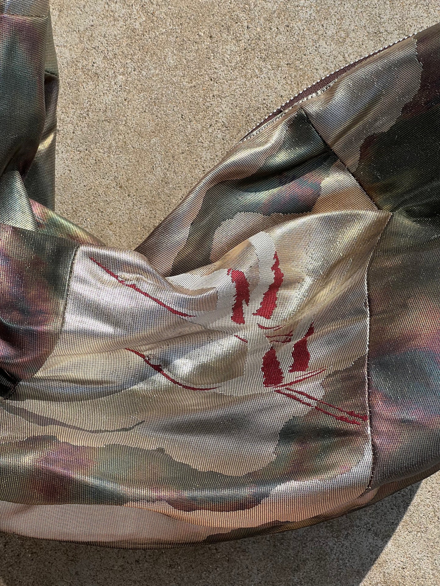 <FORTUNE COOKIE BAG (L) <champagne gold metallic abstract pattern with crane > Upcycled from silk obi