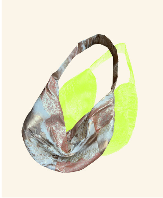 <FORTUNE COOKIE BAG (L) <metallic pink ×beige with landscape pattern >  Upcycled product