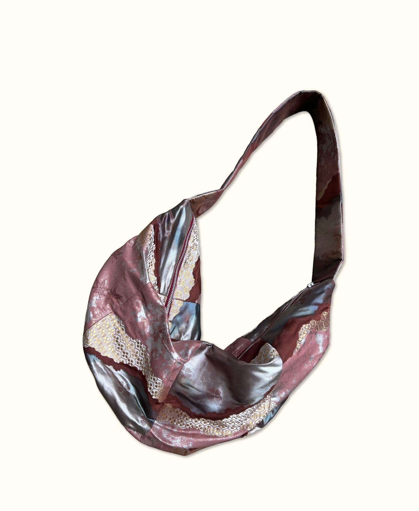 <FORTUNE COOKIE BAG (L) <metallic ash pink × ash blue floral pattern> Upcycled product