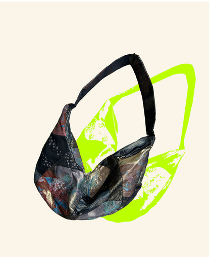 <FORTUNE COOKIE BAG (L) <black floral pattern> Upcycled product