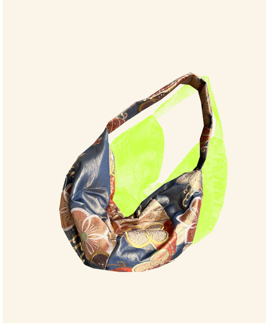 <FORTUNE COOKIE BAG (L) <metallic ash navy flower and wave pattern > Upcycled product