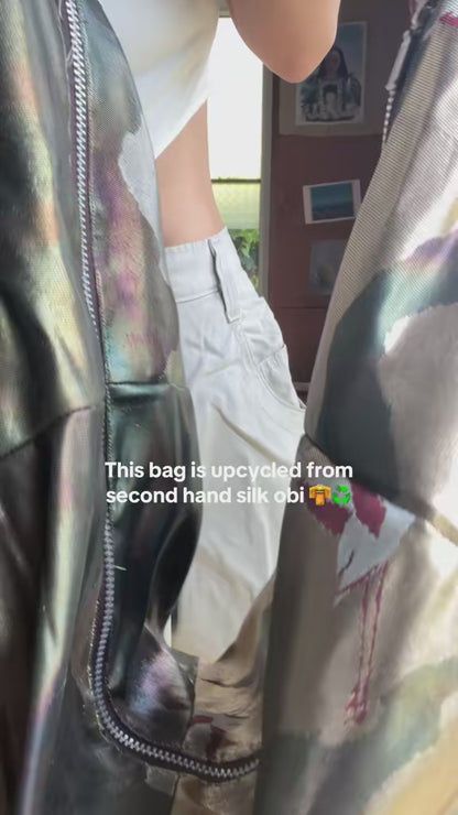 <FORTUNE COOKIE BAG (L) <champagne gold metallic abstract pattern with crane >  Upcycled from silk obi